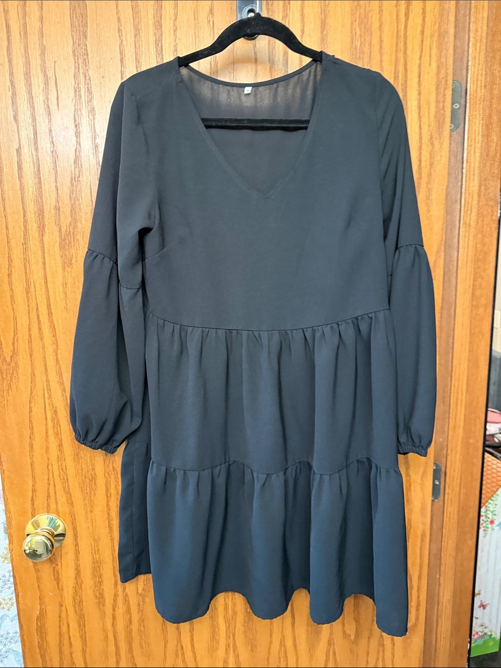 Amazon Black Tiered V-Neck Long-Sleeve Dress